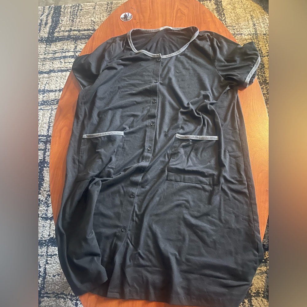 Black Short-Sleeve Button-Front Sleep Tee with Contrast Trim
